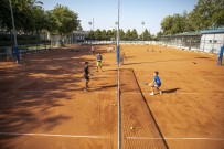 MACIT ÖZCAN - Mersin'de Gelecegin Tenisçileri Yetisiyor