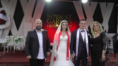 Osmanli Hanedan Ailesinin Mutlu Günü