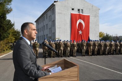 Vali Çuhadar, Jandarma'nin Kurulus Yildönümünü Kutladi