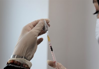 40 Yas Üzeri Asilama Devam Ediyor Açiklamasi 'Bugün Için Randevu Alan Kisi Sayisi 750 Bin'