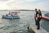 MÜSTAKBEL - Ayvalik'ta Zor Sartlarda Evlilik Teklifi