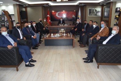 MHP, Tersanelerde Askeri Gemi Yapimini Gündeme Getirecek