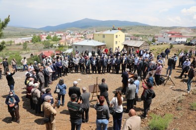 Refahiye'de Cemevi Insaatinin Temeli Atildi