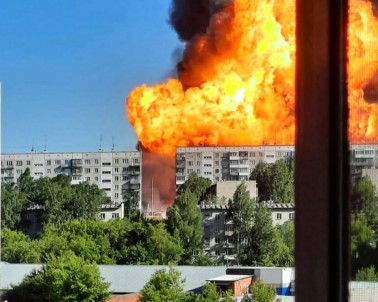 Rusya'da Akaryakit Istasyonunda Siddetli Patlama