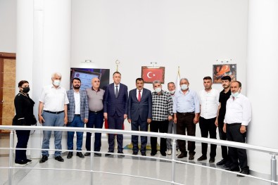 AK Parti Yerel Yönetimlerden Baskan Gürkan'a Ziyaret