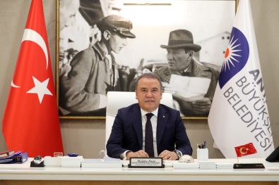 Baskan Böcek Açiklamasi 'Falez Isiklandirma Projesi Iptal Edildi'