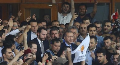 Başkan Erdoğan'ın avukatı 15 Temmuz hain darbe girişiminde yaşananları anlattı: Onların tankları varsa bizim de imanımız var