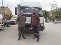 SANAYİ SİTESİ - Baskentte Selde Kalan Arkadasini Kurtaran Sürücü Açiklamasi 'Ayni Tabaktan Yemek Yiyoruz Mecburdum'