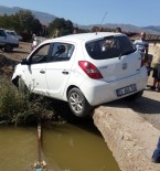 TAHKİKAT - Erzincan'da Trafik Kazasi Açiklamasi 3 Yarali