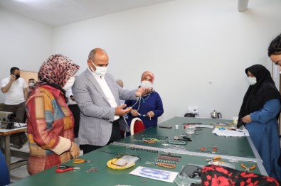 Kadinlarin El Emegi Ürünleri Kazanca Dönüsecek