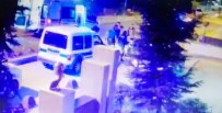 GÜVENLİK GÖREVLİSİ - Polis Memurunu Telsizle Darp Eden Sanik Ilk Kez Durusmaya Katildi