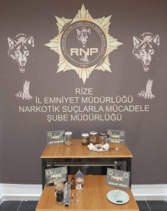 Rize'deki Uyusturucu Operasyonunda 2 Kisi Gözaltina Alindi