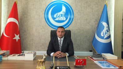 Ülkü Ocaklari Baskani Türker Açiklamasi '3 Hilal'e Kimse Paçavra Diyemez'