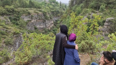 Kanyondan Düstügü Tahmin Edilen Isçi Için Ekipler Seferber Oldu