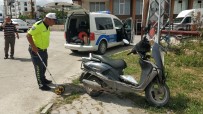 SEBZE HALİ - Samsun'da Motosiklet Ile Otomobil Çarpisti Açiklamasi 1 Yarali