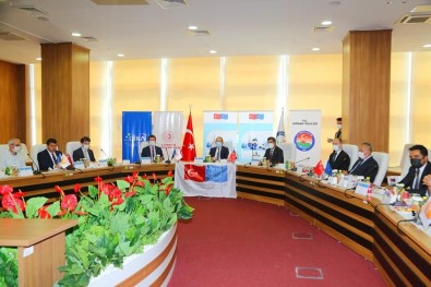 Sirnak'ta 'Asfaltit Ocaklarinin Is Sagligi Ve Güvenligi Kosullarinin Iyilestirilmesi' Projesi Hayata Geçirildi