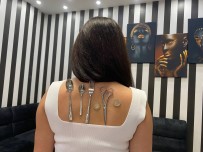 ÇEKIM - Biontech Asisi Yaptirdi, Metal Esyalar Vücuduna Yapismaya Basladi