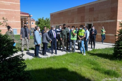 Kültür Ve Turizm Bakan Yardimcisi Yavuz Van'da