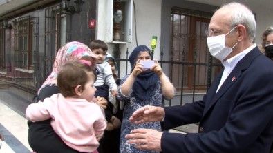 (Özel) CHP Lideri Kiliçdaroglu Gölette Bogulan Çocugun Ailesini Ziyaret Etti