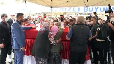 Sehit Polis Memuru Ercan Yangöz'ün Naasi Denizli'de Topraga Verildi