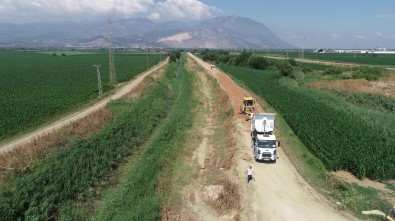 Sehzadeler'in Ova Yollarinda Asfalt Çalismasi Basladi