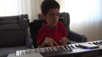 BEDENSEL ENGELLİ - 17 Yasindaki SMA Hastasi Umut, Hayata Müzik Ile Tutunuyor