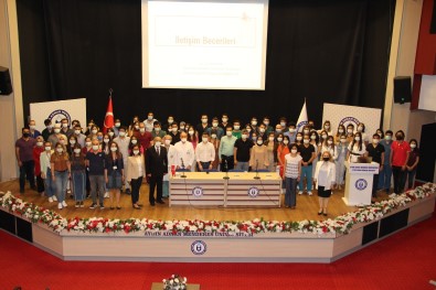 ADÜ Tip Fakültesi Asistan Uyum Programi Gerçeklestirildi