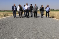 PEKMEZLI - Akçakale'de Kirsal Bölgelere Yakisir Yollar Yapiliyor