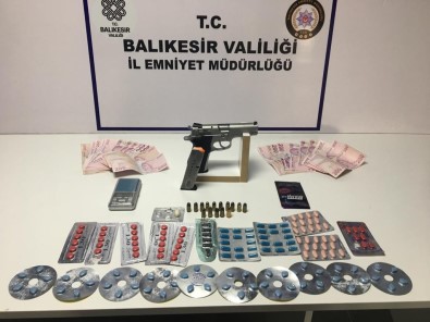 Balikesir'de Polisten 26 Sahsa 'Huzur' Operasyonu