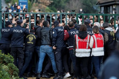 Boğaziçi eylemcilerinin savunması ortaya çıktı: Yasak olduğunu bilmiyordum, bilsem yine yapardım...