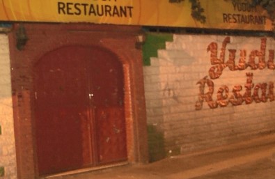 Diyarbakir'da Restorana Ates Açan Sahislar Polisle Çatisti Açiklamasi 1 Yarali