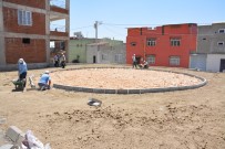 ADNAN MENDERES - Ergani Belediyesi Park Ve Çocuk Oyun Alani Yapimina Devam Ediyor