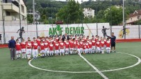 FUTBOL OKULU - Kaynasli Belediyesi Futbol Okulu Açildi