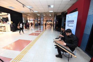 Müzisyenler 'Mutluluk Sahneleri'ne, Baskentliler Müzige Kavustu