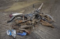TIBET - Nepal'i Sel Ve Heyelan Vurdu Açiklamasi 11 Ölü, 25 Kayip