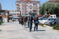 SUÇ ÖRGÜTÜ - Nigde Merkezli 9 Ilde Suç Örgütü Operasyonu Açiklamasi 14 Gözalti