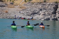 KANO - Özel Çocuklar Keban Baraj Gölü'nde Kano Egitimi Aldi
