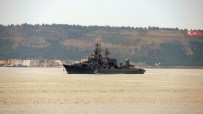 KARADENIZ - Rus Savas Gemileri Pes Pese Çanakkale Bogazi'ndan Geçti