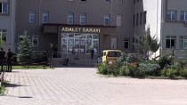 REHİN - Sivas'ta Eski Patronu Olan Kadini Pompali Tüfekle Rehin Alan Süpheli Adliyeye Sevk Edildi