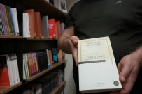 YUNUS EMRE - Yunus Emre Yili'nda Yunus Emre Kitaplarina Beklenen Ilgi Yok