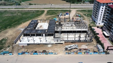 Gençlik Merkezi Ve Yüzme Havuzunun Yüzde 25'I Tamam