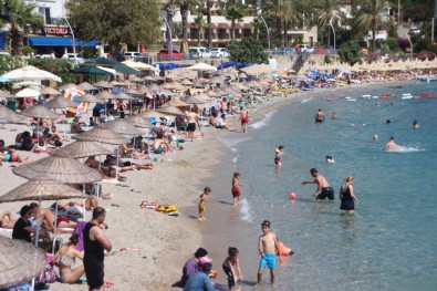 Kisitlama Öncesi Sahillere Akin Ettiler