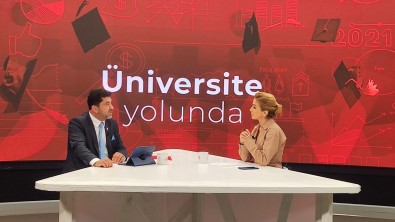 Rektör Aldemir, 'Gençlere Açik Medeniyette Öncülük Etme Sorumlulugunu Yüklemek, Önceligimiz'