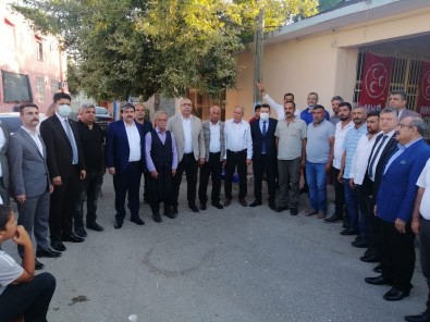 Adana'da MHP'ye Toplu Katilim