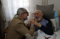 ALIKAHYA - Babalar Gününde Izmit'in En Yasli Babasini Unutulmadi