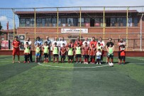 BABALAR GÜNÜ - Babalar Için Özel Maç