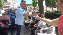 YERLİ TURİST - Burdurlu Esnaftan Yerli Turistlere Çay Jesti