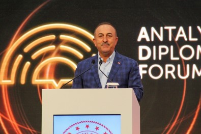 Çavusoglu'ndan Yunanistan Degerlendirmesi
