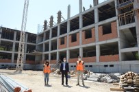 KÜTÜPHANE - Manisa'da Kiz Imam Hatip Lisesinde Çalismalar Sürüyor