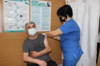 HAFTA SONU - Bir Ilin Nüfusunun Yarisi Asilandi